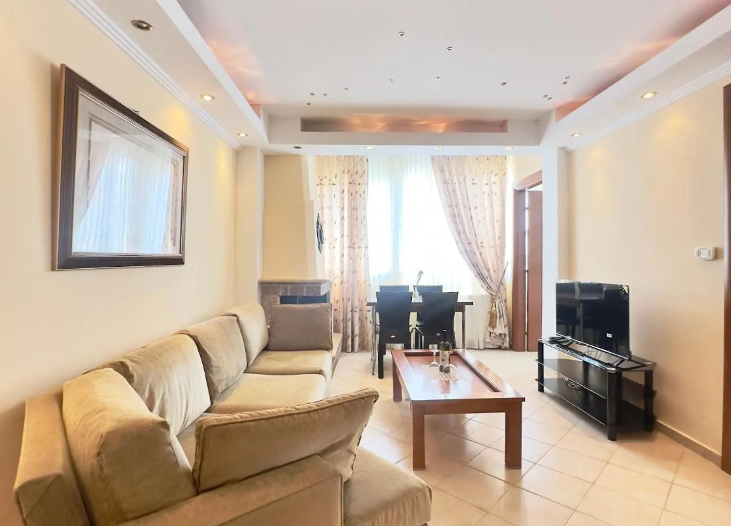 Family Beach Apartment 0*, Peraía